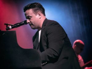 Billy Joel tribute artist "Mike Santoro"